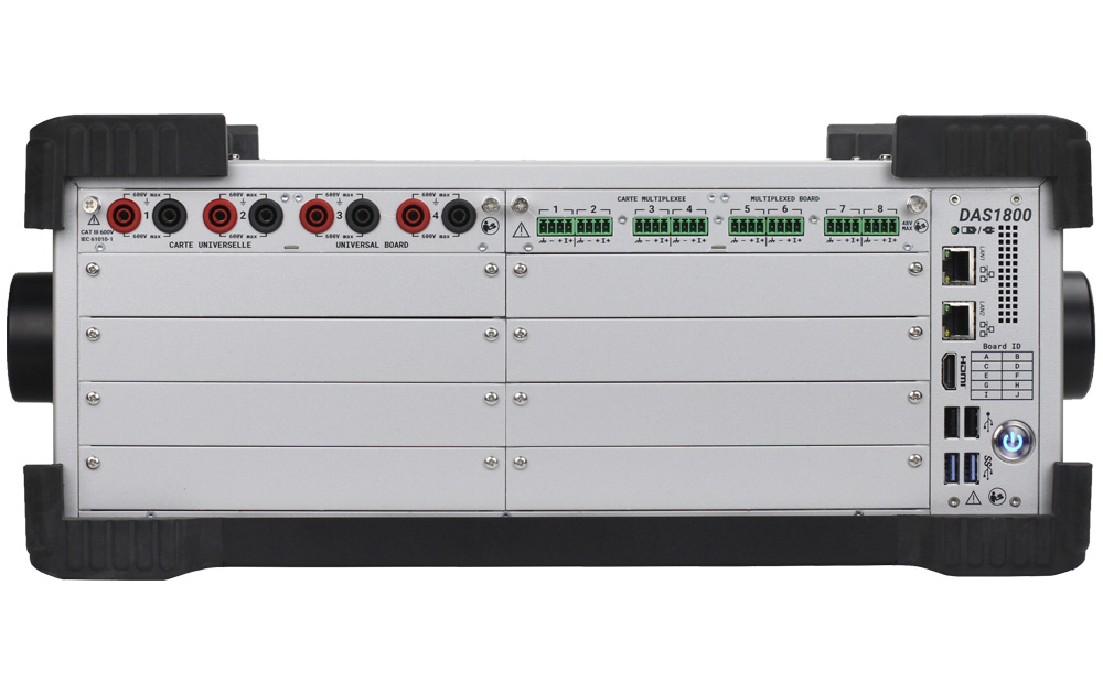 DAS1800 has 10 slots for input modules with 4 or 8 channels each. Available modules include isolated universal, high impedance, and non-isolated differential input.